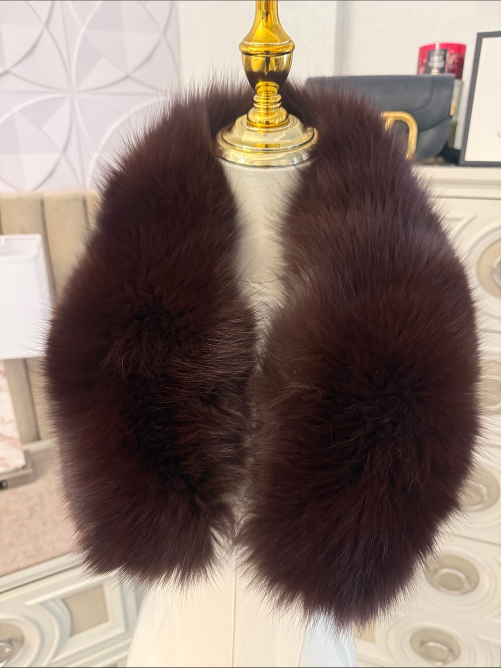 Saga fox fur clip on scarf collar thick pelts
